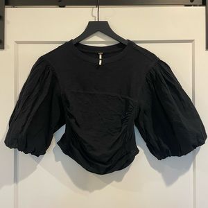 Mid length puffy sleeve top